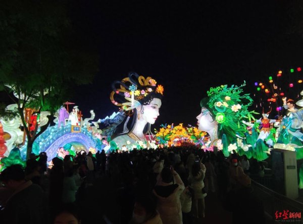 实时查股票配资 自贡网红灯组《青城双姝》被仿造 法院促成和解：侵权方赔偿并公开致歉